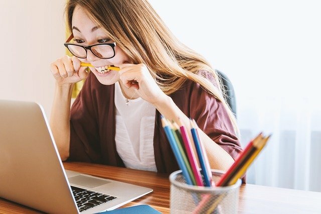 【エンジニア注目】ストレスの低い業界ランキングを発表！１位は電気・ガス、IT（情報・通信）業界は何位？のアイキャッチイメージ